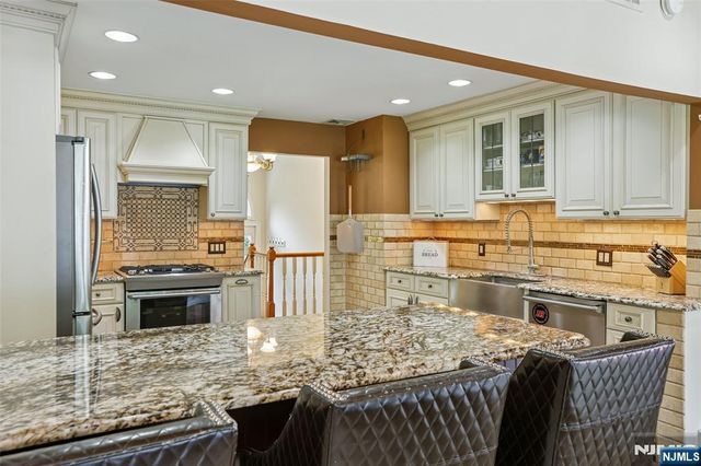 68 Lake Street, Saddle River, NJ 07458