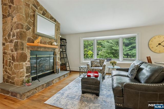 68 Lake Street, Saddle River, NJ 07458
