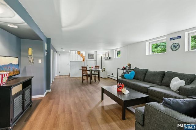 68 Lake Street, Saddle River, NJ 07458