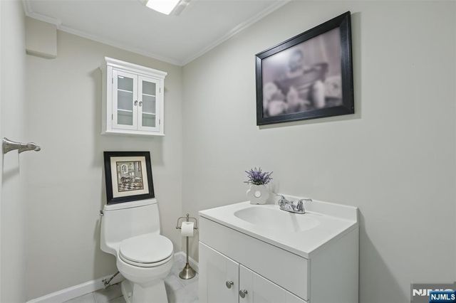 68 Lake Street, Saddle River, NJ 07458