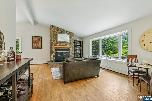 68 Lake Street, Saddle River, NJ 07458