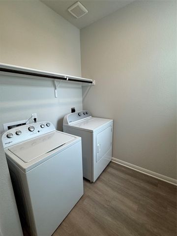 241 Alcatraz LOOP, Jarrell, TX 76537