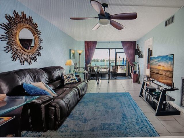 6279 SUN BOULEVARD 103, St Petersburg, FL 33715