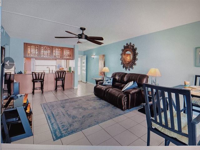 6279 SUN BOULEVARD 103, St Petersburg, FL 33715