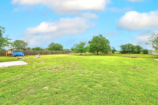 320 Sunset Ridge RD, Maxwell, TX 78656