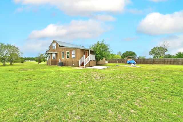 320 Sunset Ridge RD, Maxwell, TX 78656