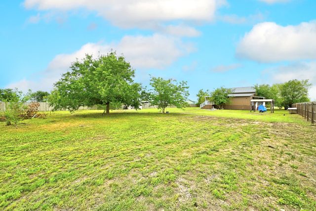 320 Sunset Ridge RD, Maxwell, TX 78656