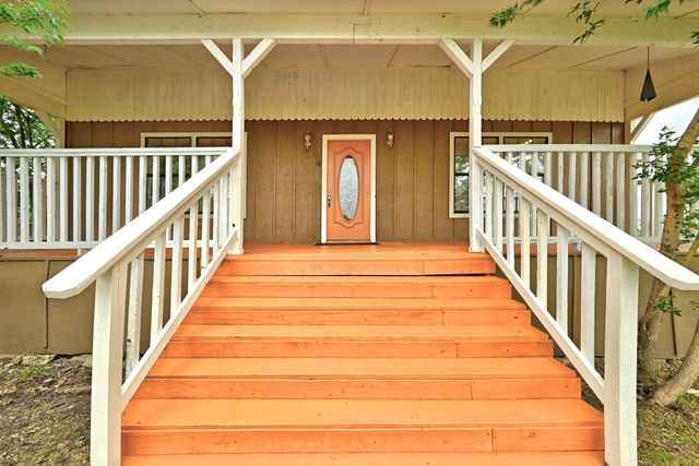 320 Sunset Ridge RD, Maxwell, TX 78656