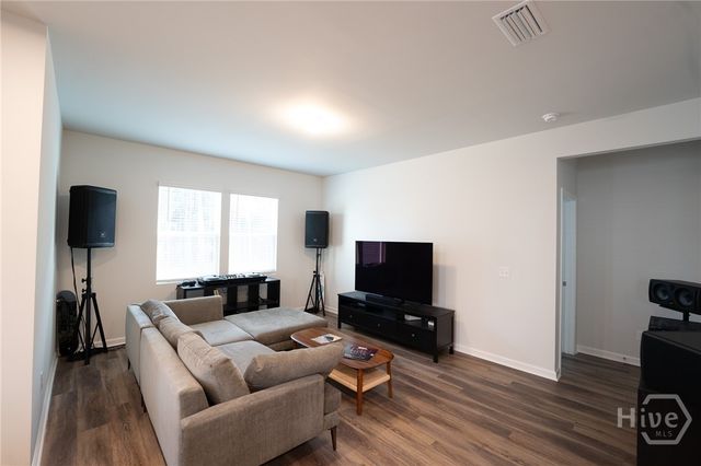 227 Old Field Run, Richmond Hill, GA 31324