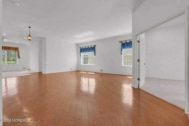 39 Baltusrol Drive, Jackson, NJ 08527