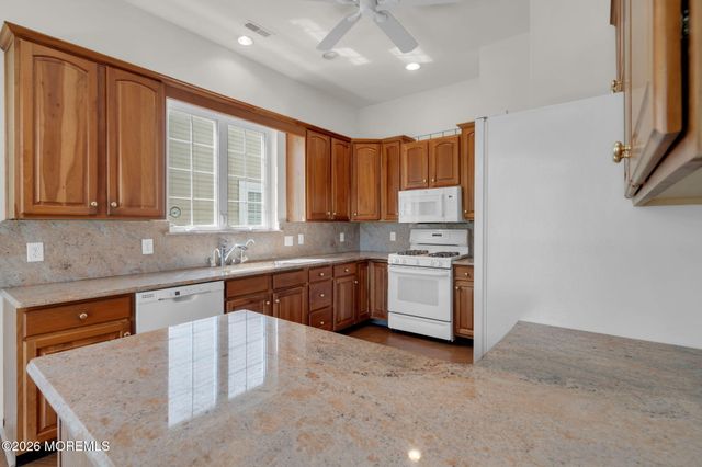 39 Baltusrol Drive, Jackson, NJ 08527