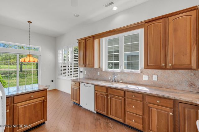 39 Baltusrol Drive, Jackson, NJ 08527