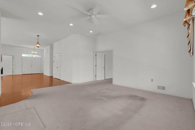 39 Baltusrol Drive, Jackson, NJ 08527