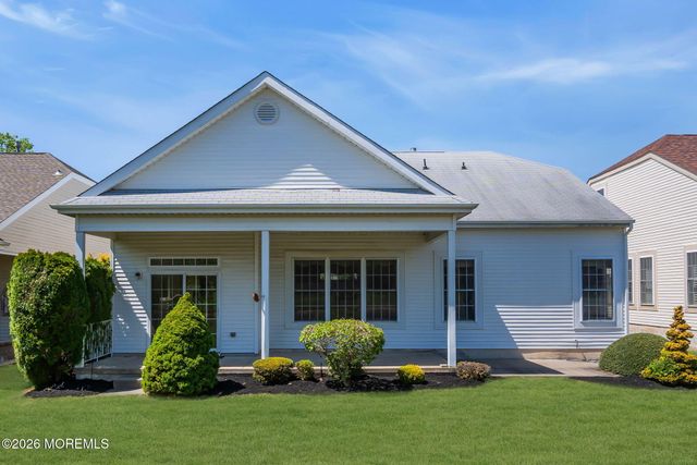 39 Baltusrol Drive, Jackson, NJ 08527