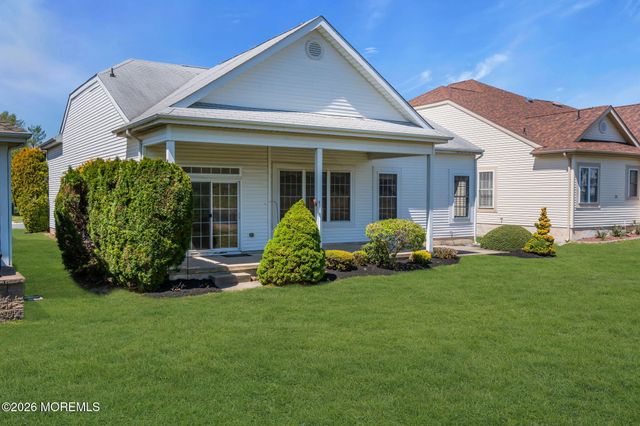 39 Baltusrol Drive, Jackson, NJ 08527