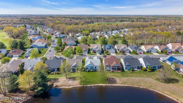 39 Baltusrol Drive, Jackson, NJ 08527