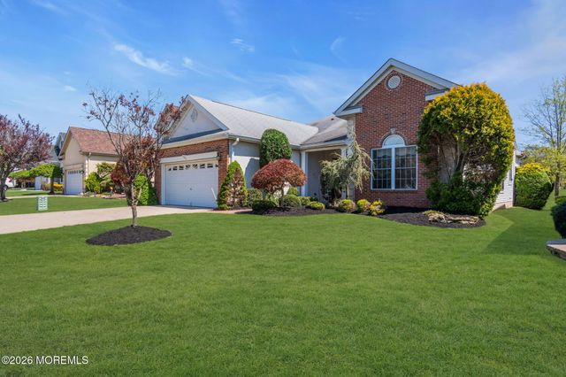 39 Baltusrol Drive, Jackson, NJ 08527