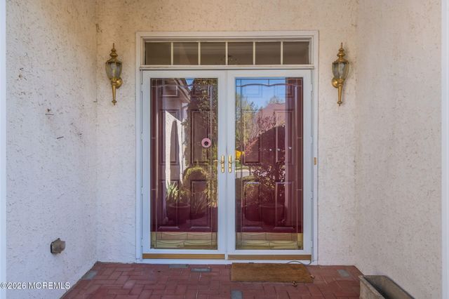 39 Baltusrol Drive, Jackson, NJ 08527