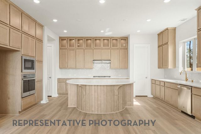 3345 Pink Petal Drive, Midlothian, TX 76084