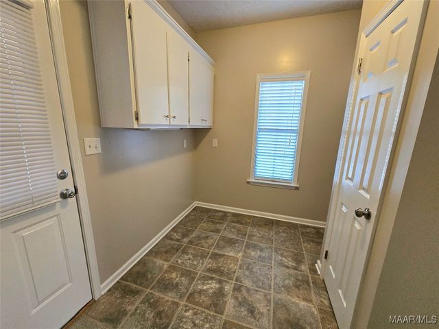 2010 Edgewood Road, Millbrook, AL 36054