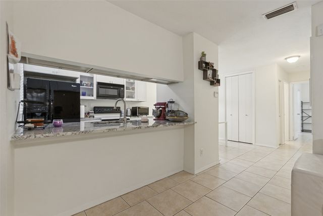 5981 Arapaho Road 103, Dallas, TX 75248