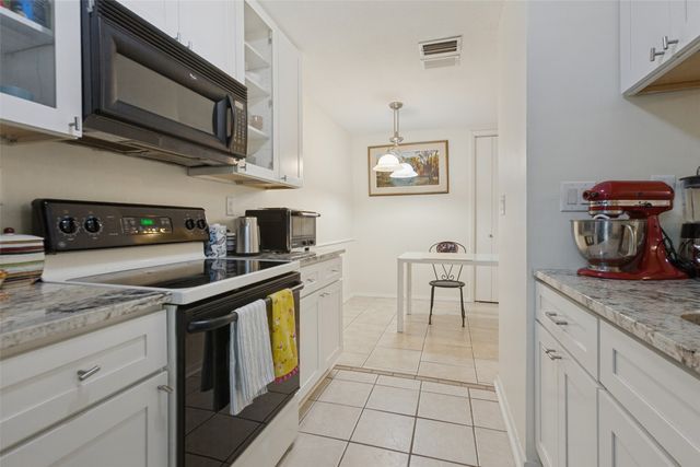 5981 Arapaho Road 103, Dallas, TX 75248