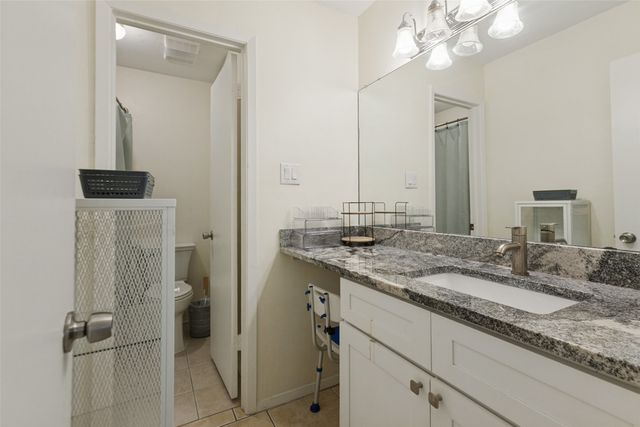 5981 Arapaho Road 103, Dallas, TX 75248