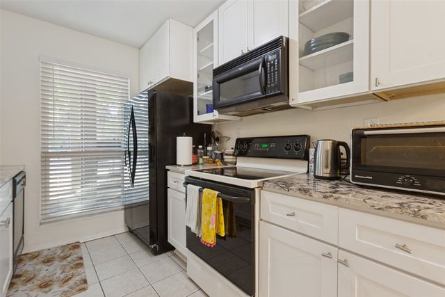 5981 Arapaho Road 103, Dallas, TX 75248