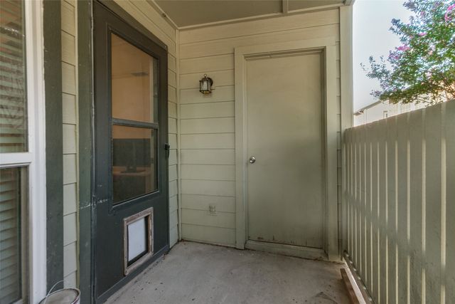 5981 Arapaho Road 103, Dallas, TX 75248