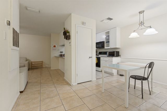 5981 Arapaho Road 103, Dallas, TX 75248