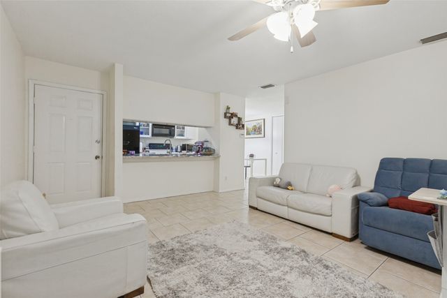 5981 Arapaho Road 103, Dallas, TX 75248