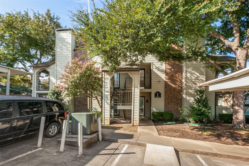 5981 Arapaho Road 103, Dallas, TX 75248