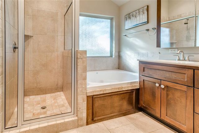 200 Nature Lane, Edmond, OK 73034