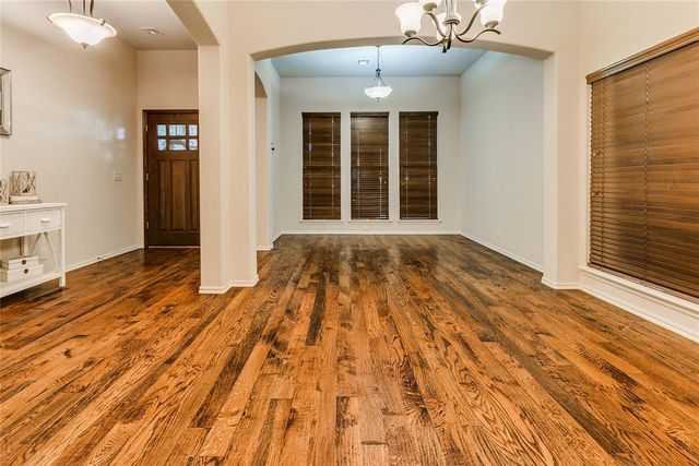 200 Nature Lane, Edmond, OK 73034