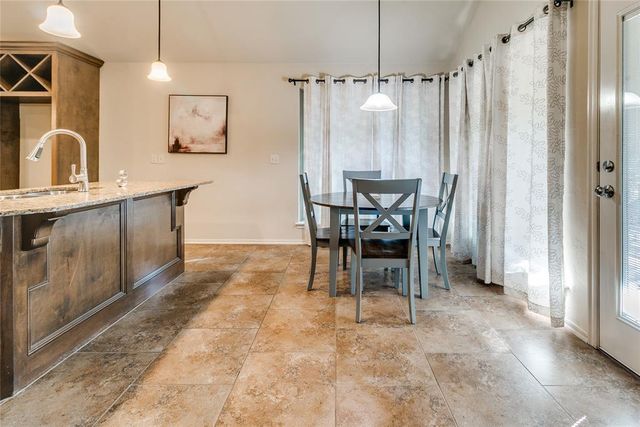 200 Nature Lane, Edmond, OK 73034