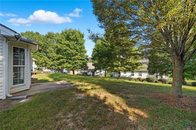 273 Cottonwood Creek Circle, Canton, GA 30114