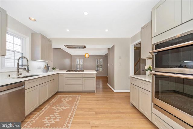 2478 5 SHILLINGS RD, Frederick, MD 21701