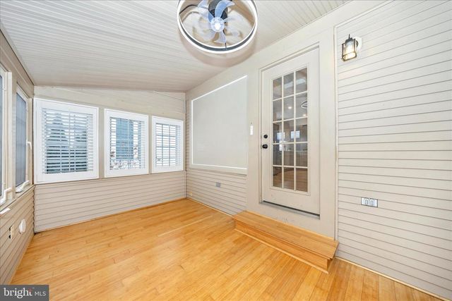 2478 5 SHILLINGS RD, Frederick, MD 21701