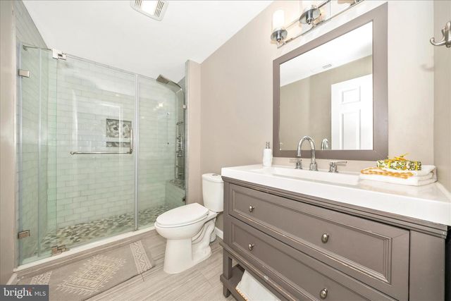 2478 5 SHILLINGS RD, Frederick, MD 21701