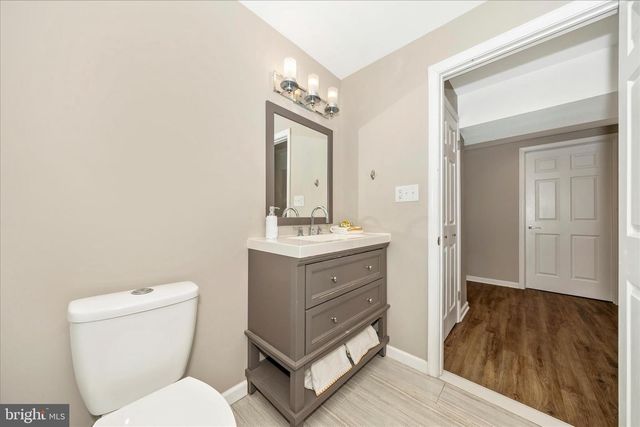 2478 5 SHILLINGS RD, Frederick, MD 21701