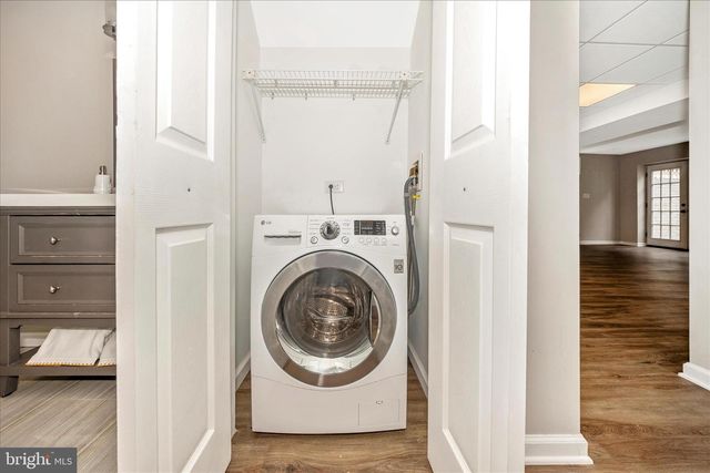 2478 5 SHILLINGS RD, Frederick, MD 21701