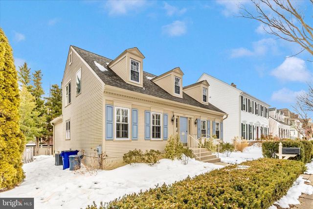 2478 5 SHILLINGS RD, Frederick, MD 21701