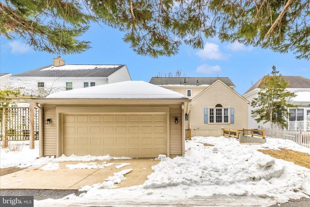 2478 5 SHILLINGS RD, Frederick, MD 21701