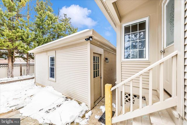 2478 5 SHILLINGS RD, Frederick, MD 21701