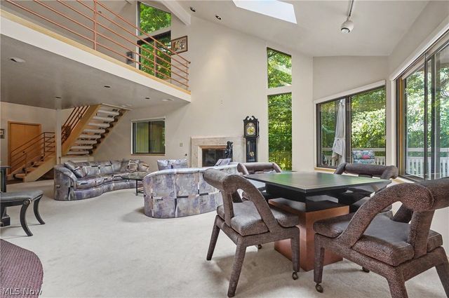 2214 Stone Creek Trail, Cuyahoga Falls, OH 44223