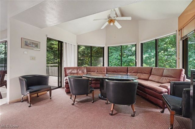 2214 Stone Creek Trail, Cuyahoga Falls, OH 44223