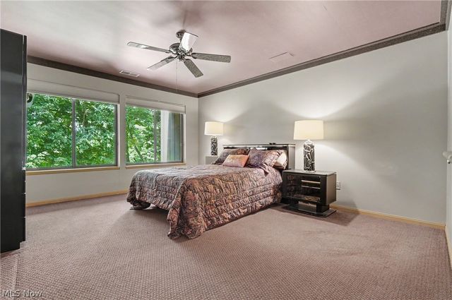 2214 Stone Creek Trail, Cuyahoga Falls, OH 44223