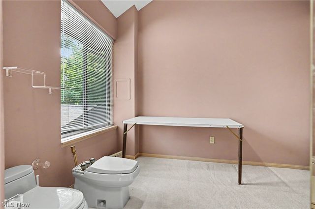 2214 Stone Creek Trail, Cuyahoga Falls, OH 44223