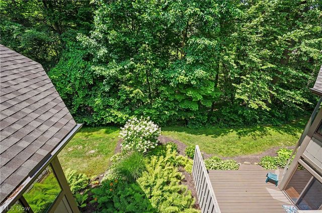 2214 Stone Creek Trail, Cuyahoga Falls, OH 44223