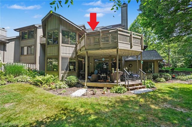 2214 Stone Creek Trail, Cuyahoga Falls, OH 44223